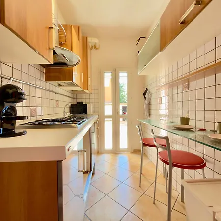 Apartamento Tra Stazione E Centro Citta - - 6 Ospiti